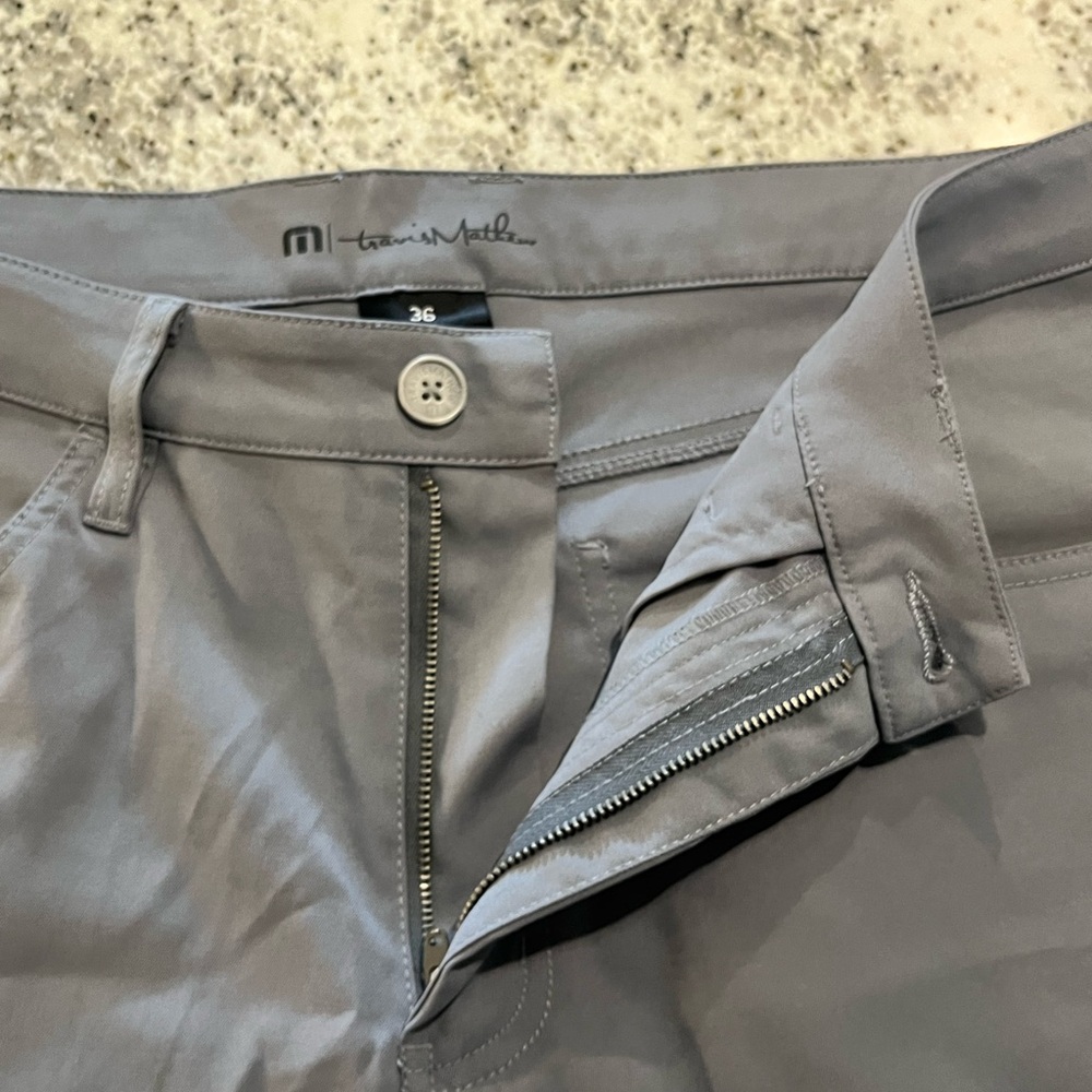 Travis Mathew Performance Golf Pants Men’s Size 36x28 Gray - Picture 3 of 10